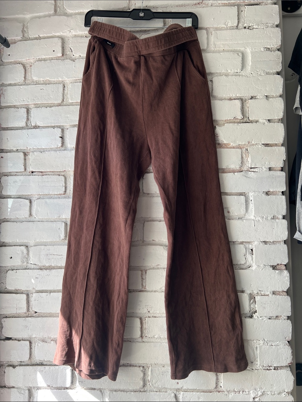Women’s Brown Wide-Leg Pants ribbed pants with hip cutout